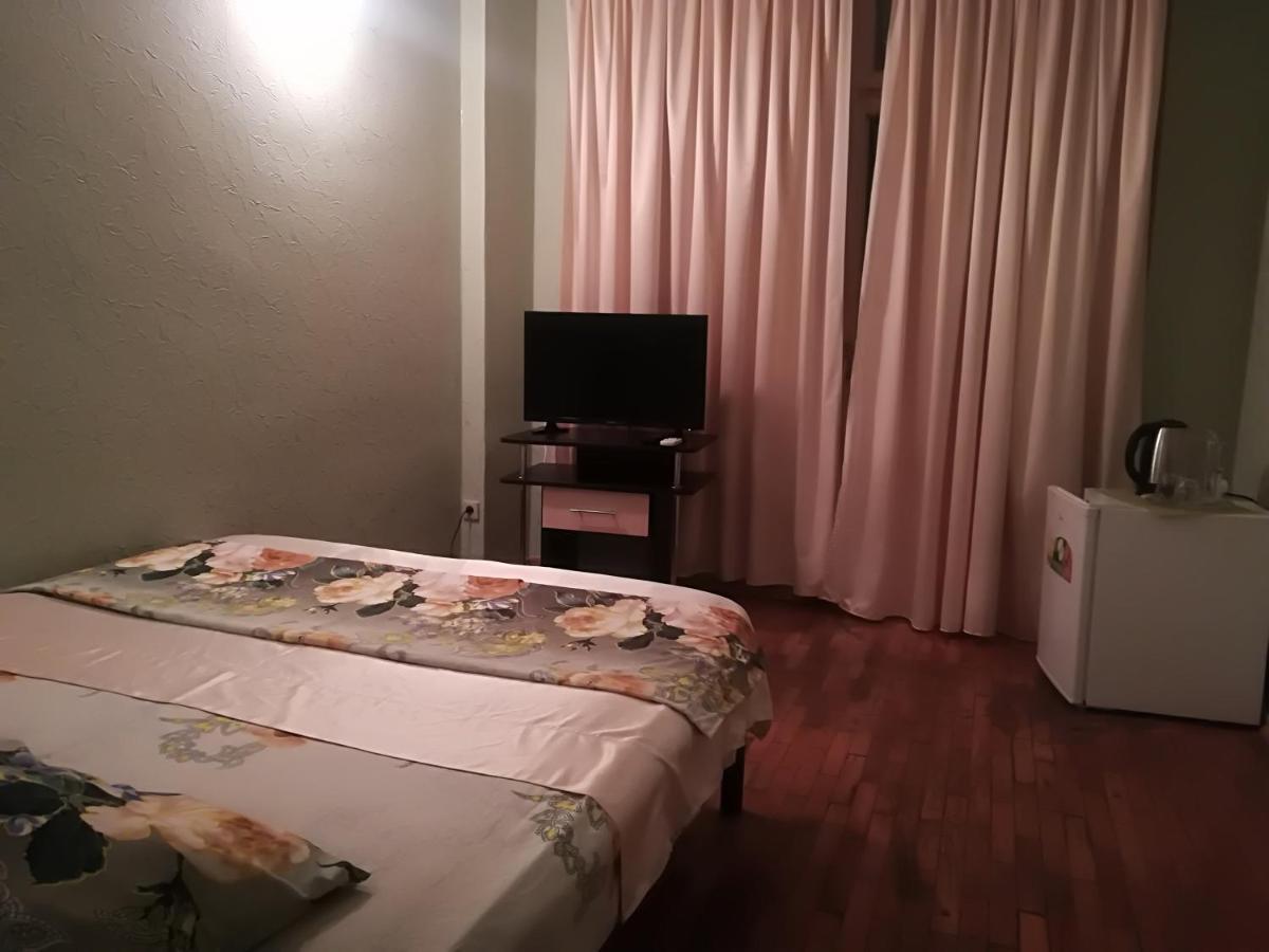 Гостиница Ива Gagra Luaran gambar